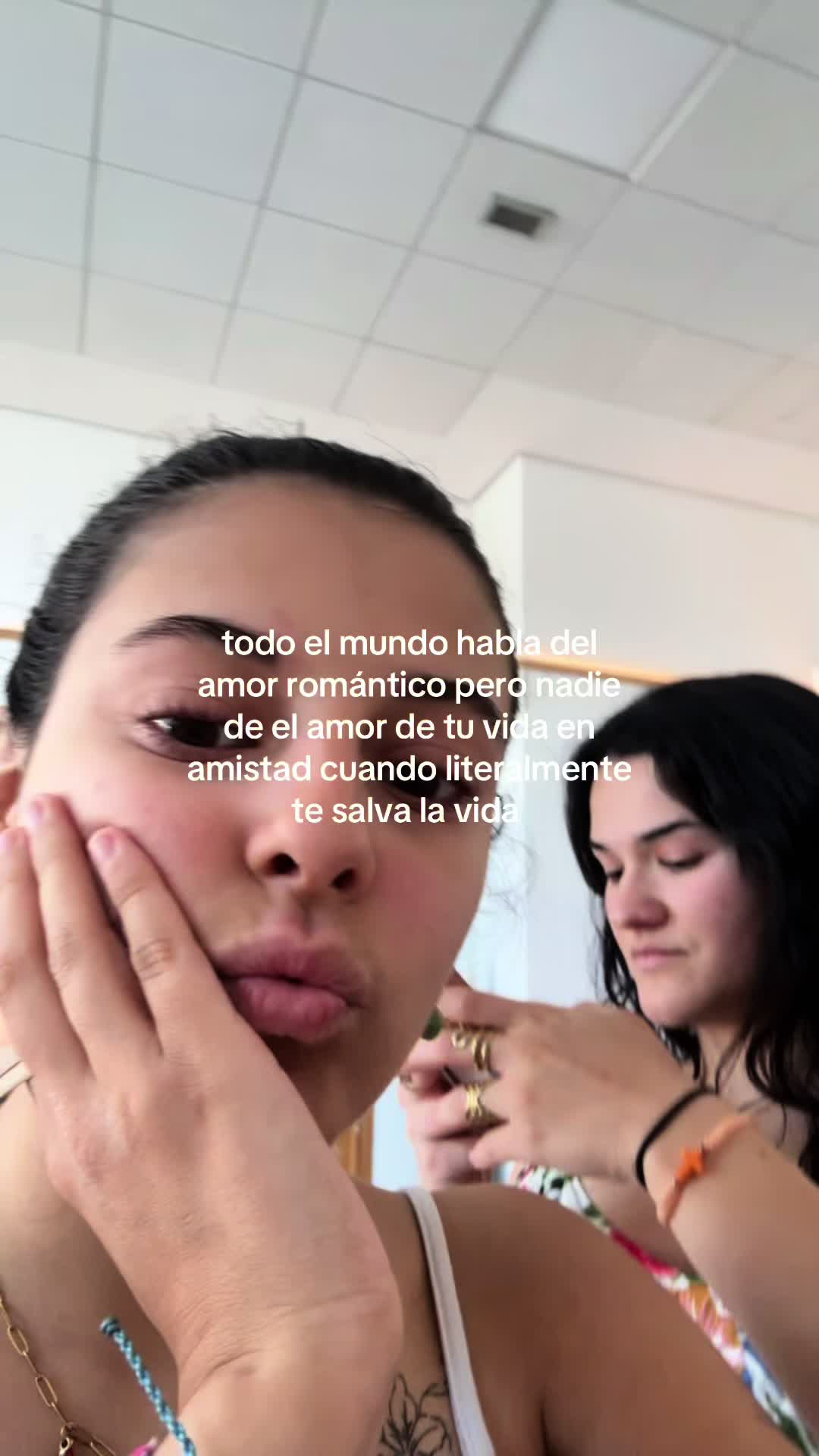 @naiaragonzalez