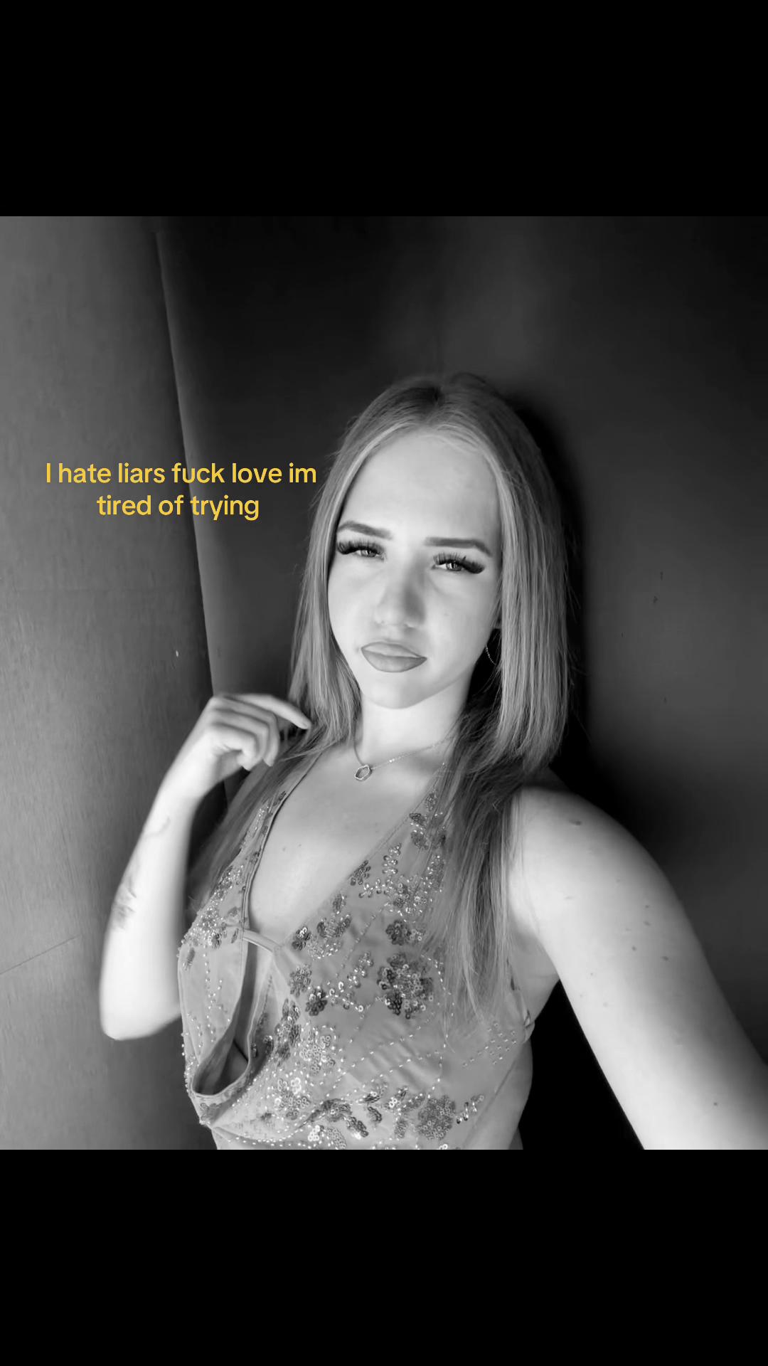 @👸🏼