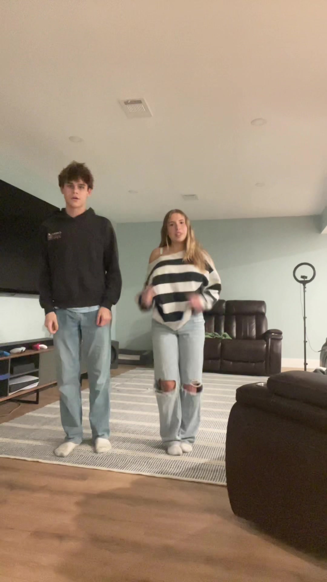 @ellie!