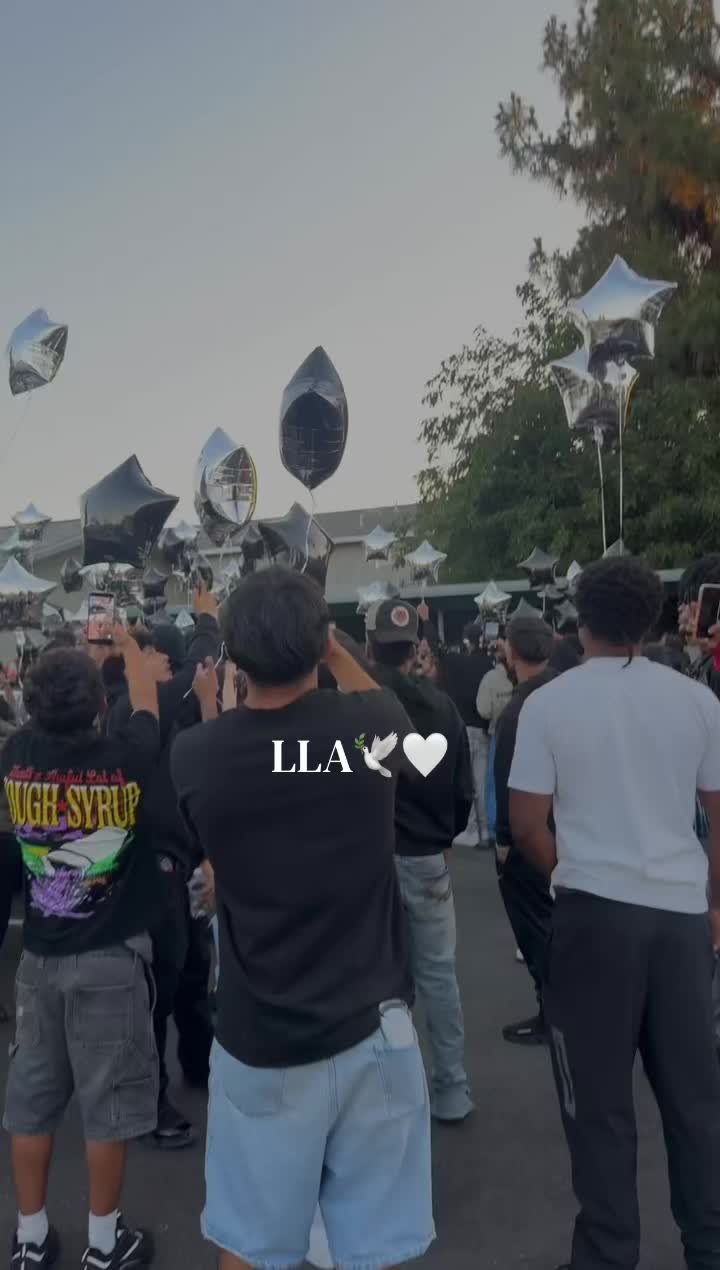 @jazzlyn ᥫ᭡.