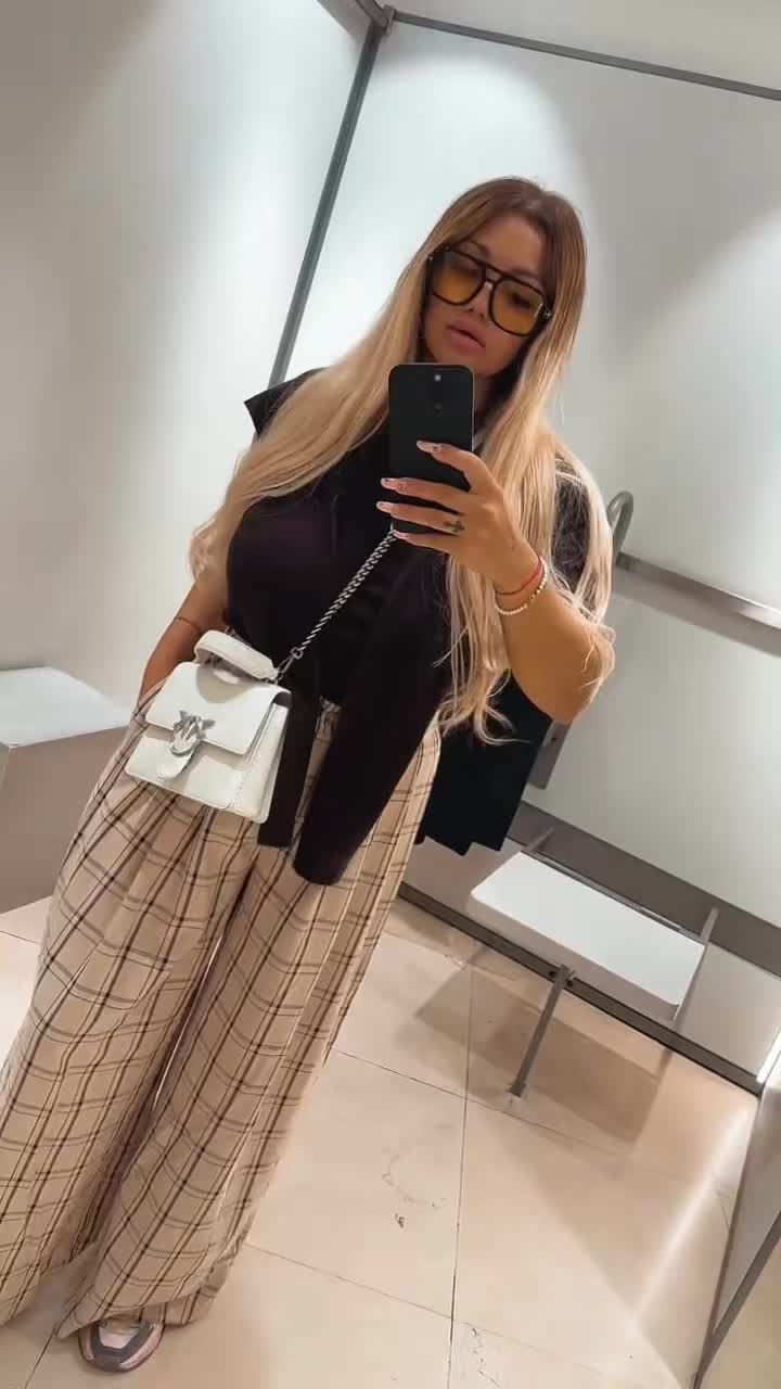 @Adela 🧸🖤