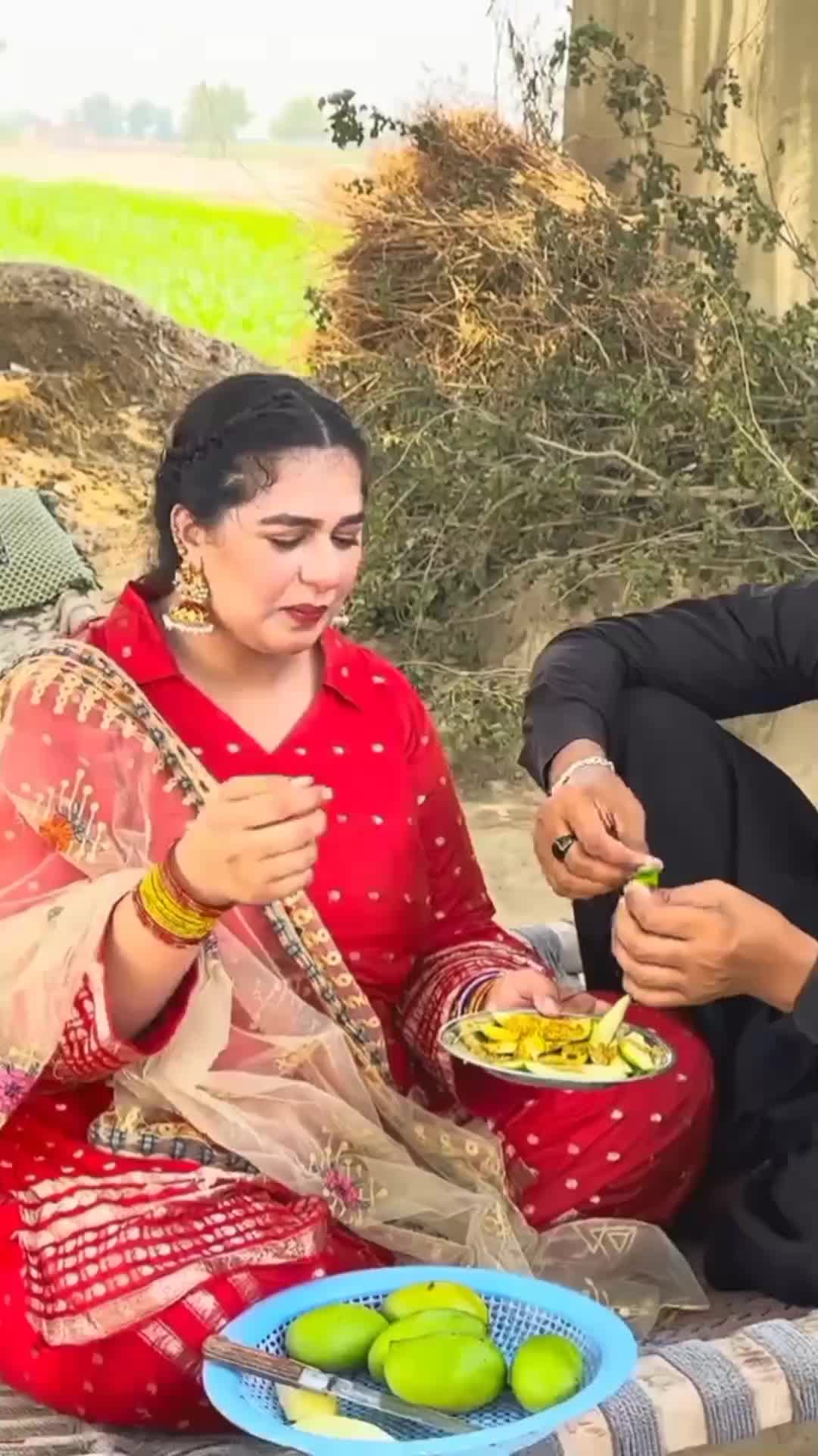 @Aliza Da Punjab
