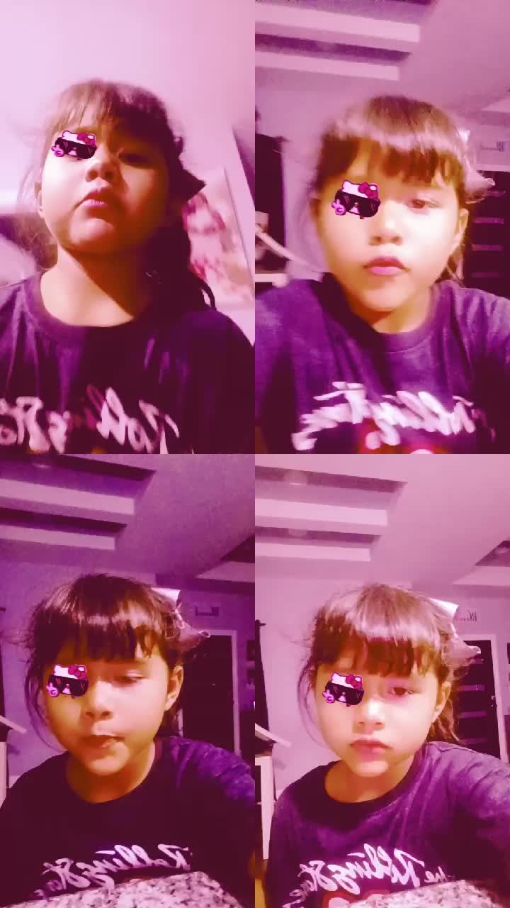 @Chloe Casares