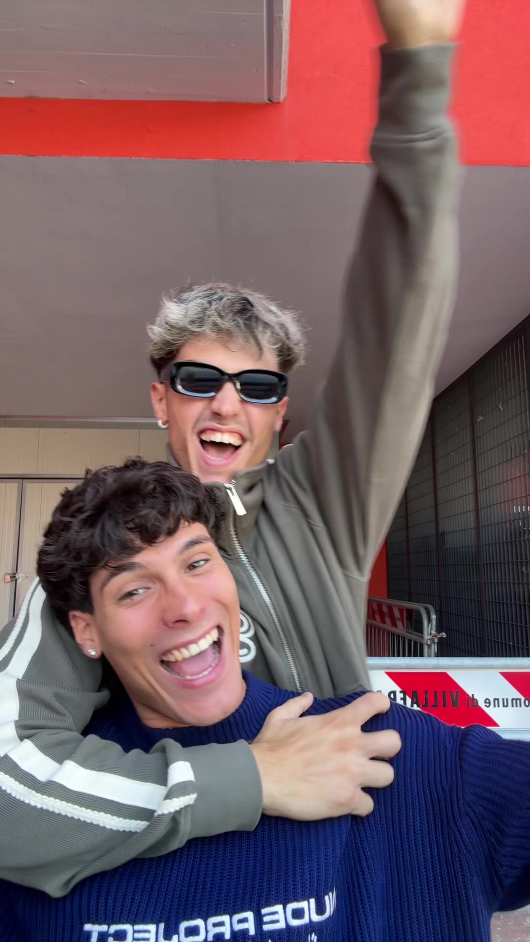 @ALEX
