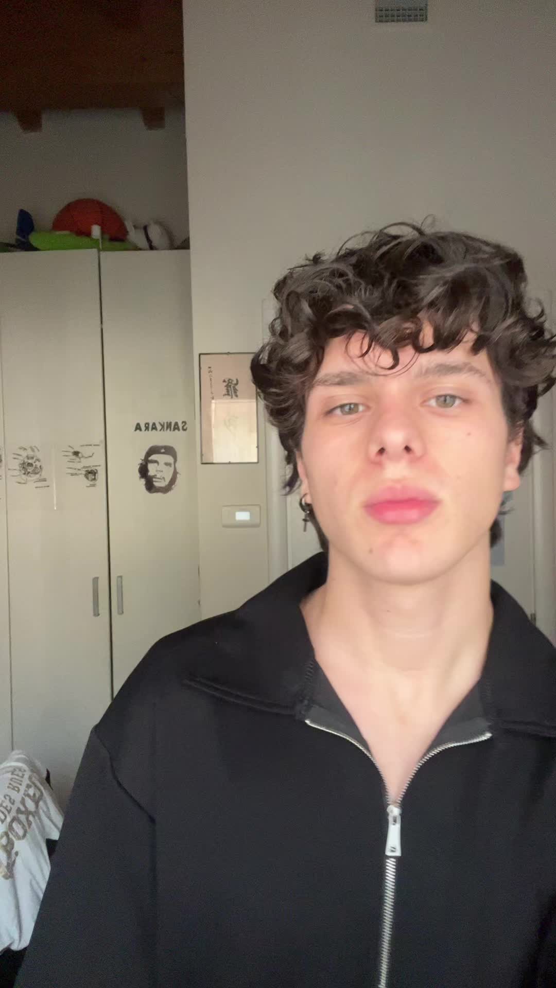 @lucooo