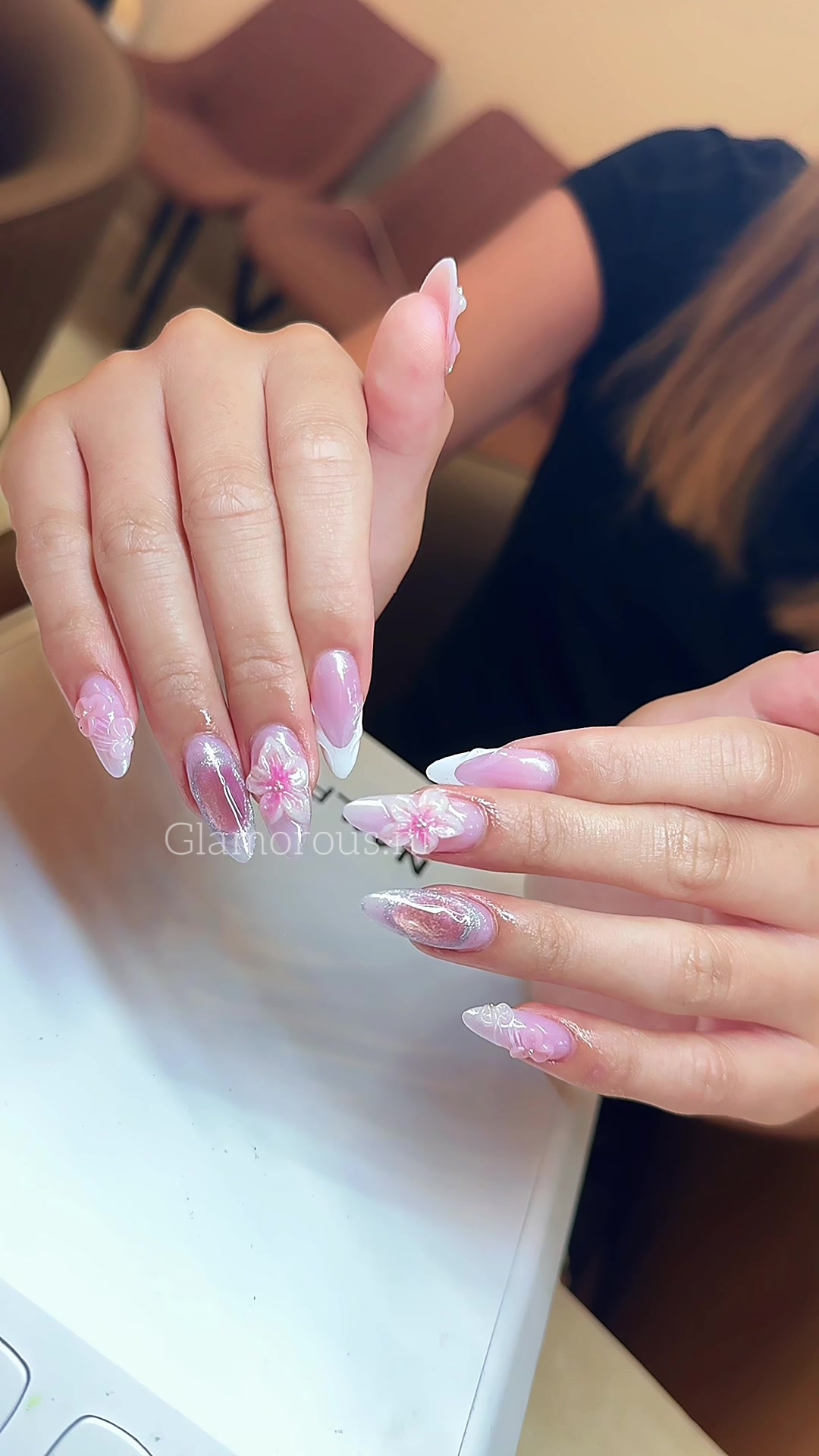 @Glamorous Nails & Spa