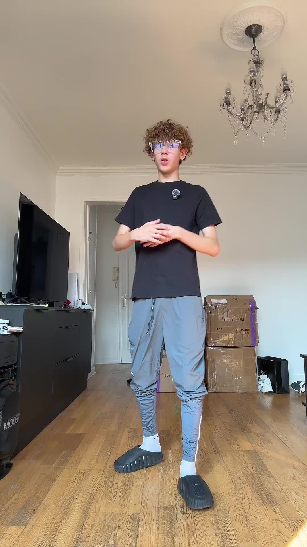 @JOJO 📦