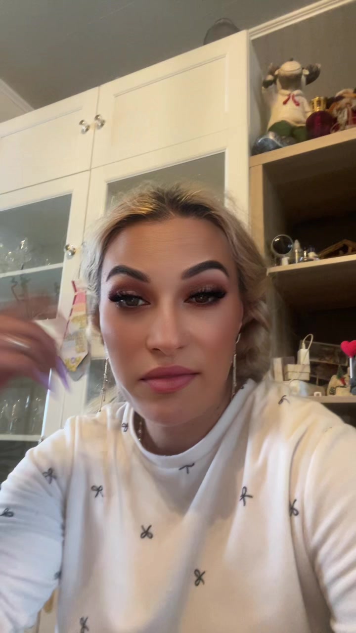 @Claudia dragota