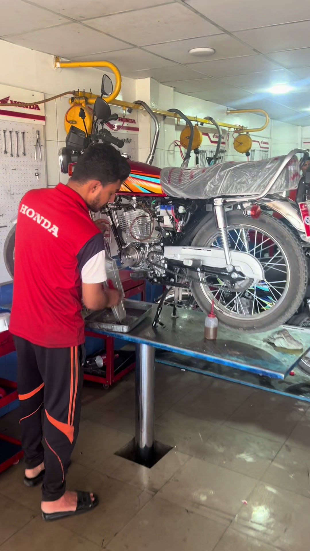 @Honda workshop