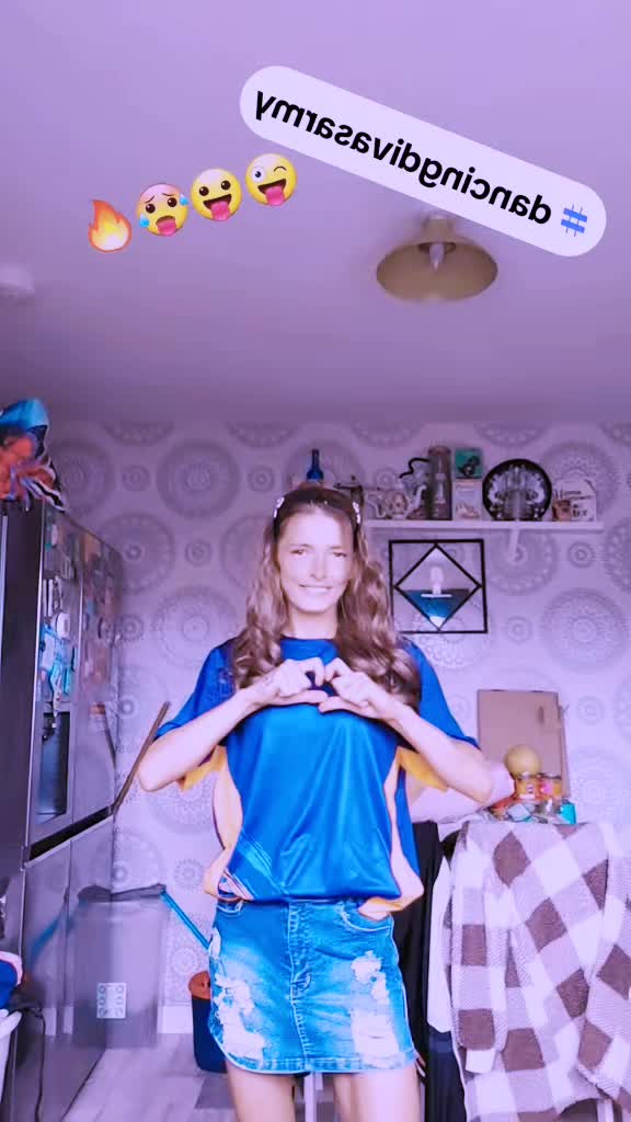 @divalive1