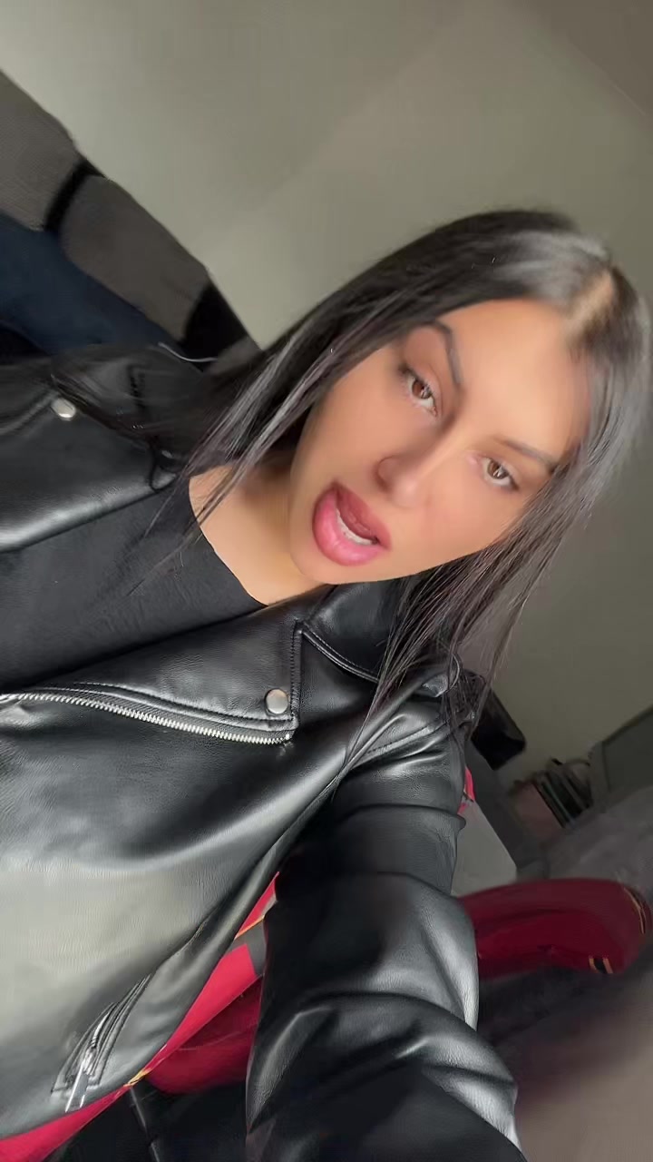 @Iulia✨