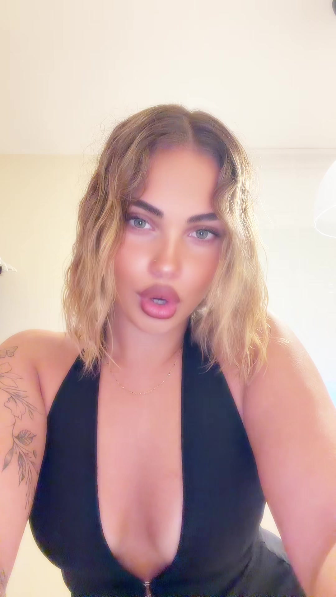 @júliacerrato