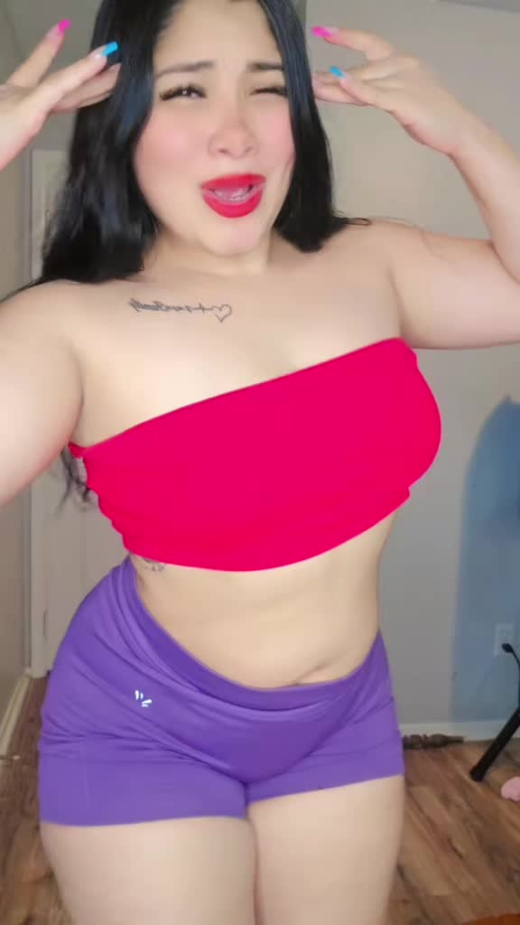 @vanessagaleano504 🍇