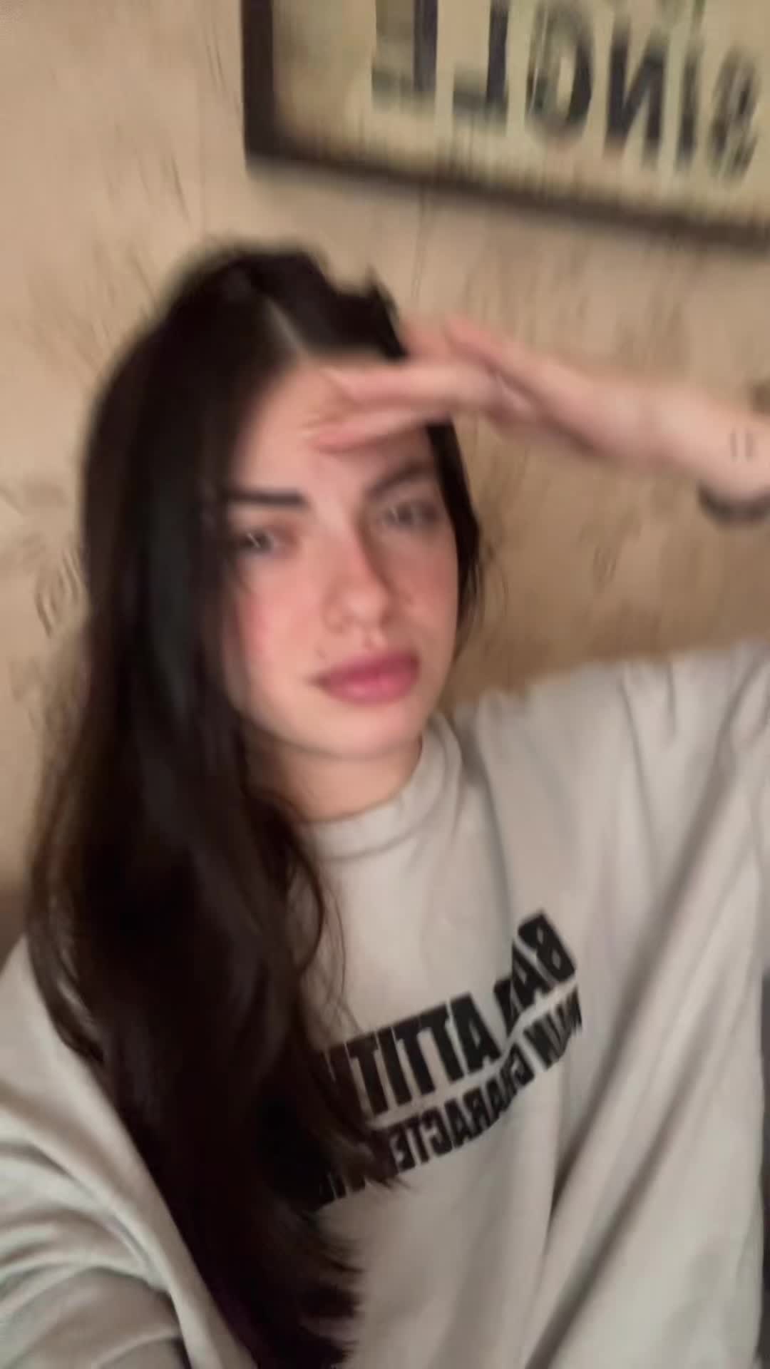 @danielaarosteguii