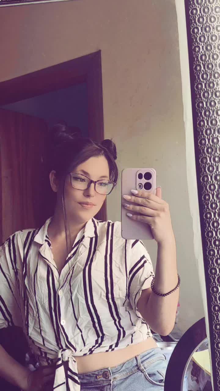 @Señora_acero🦂