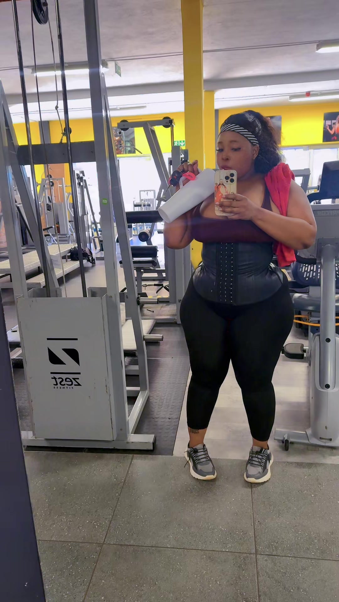 @Curvilicious 🥰F
