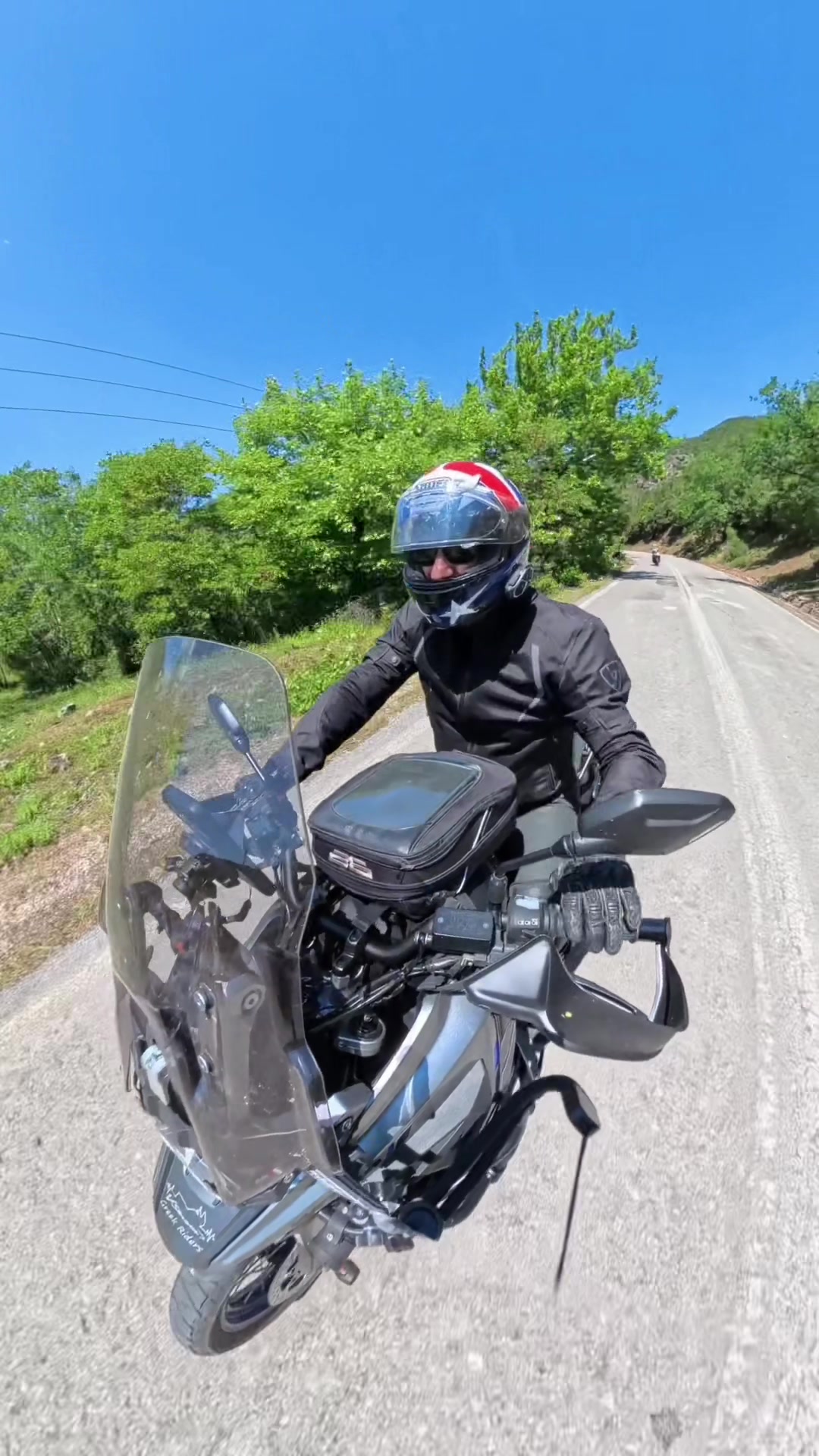 @Alex_vstrom_rider