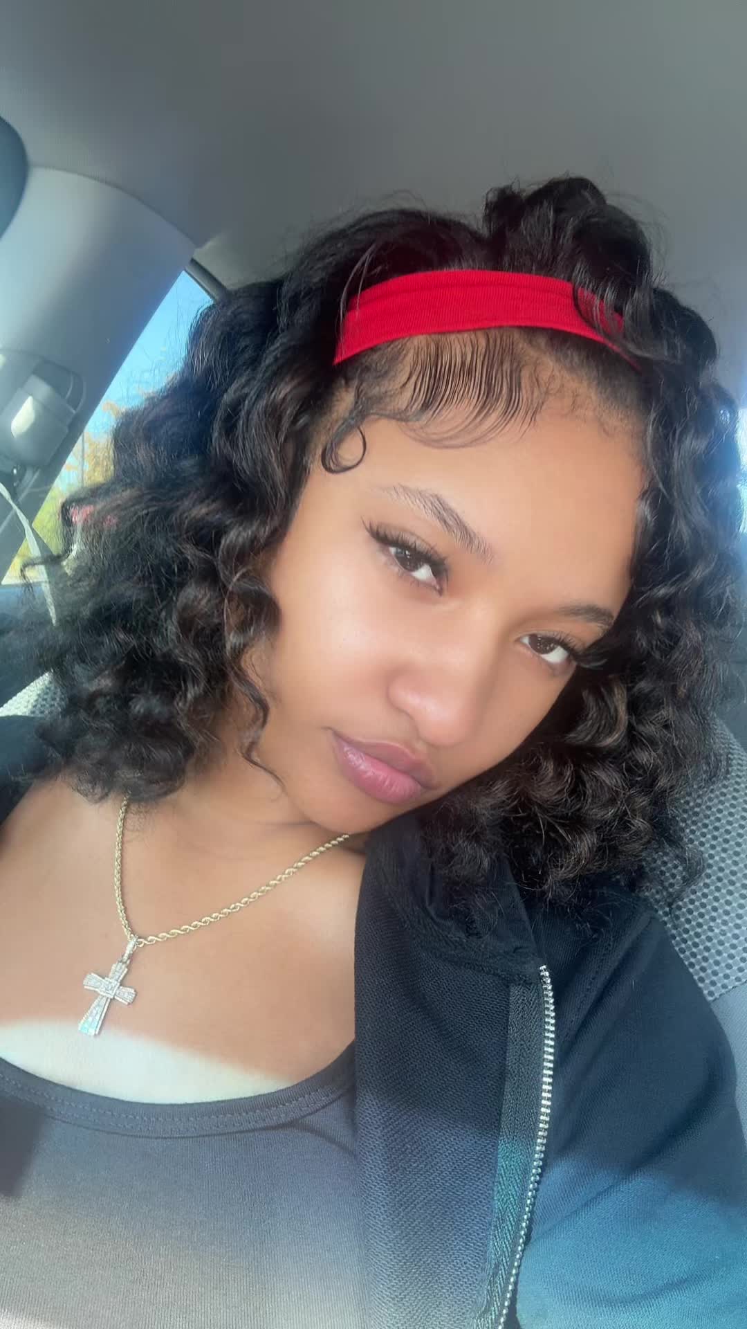 @user738475839