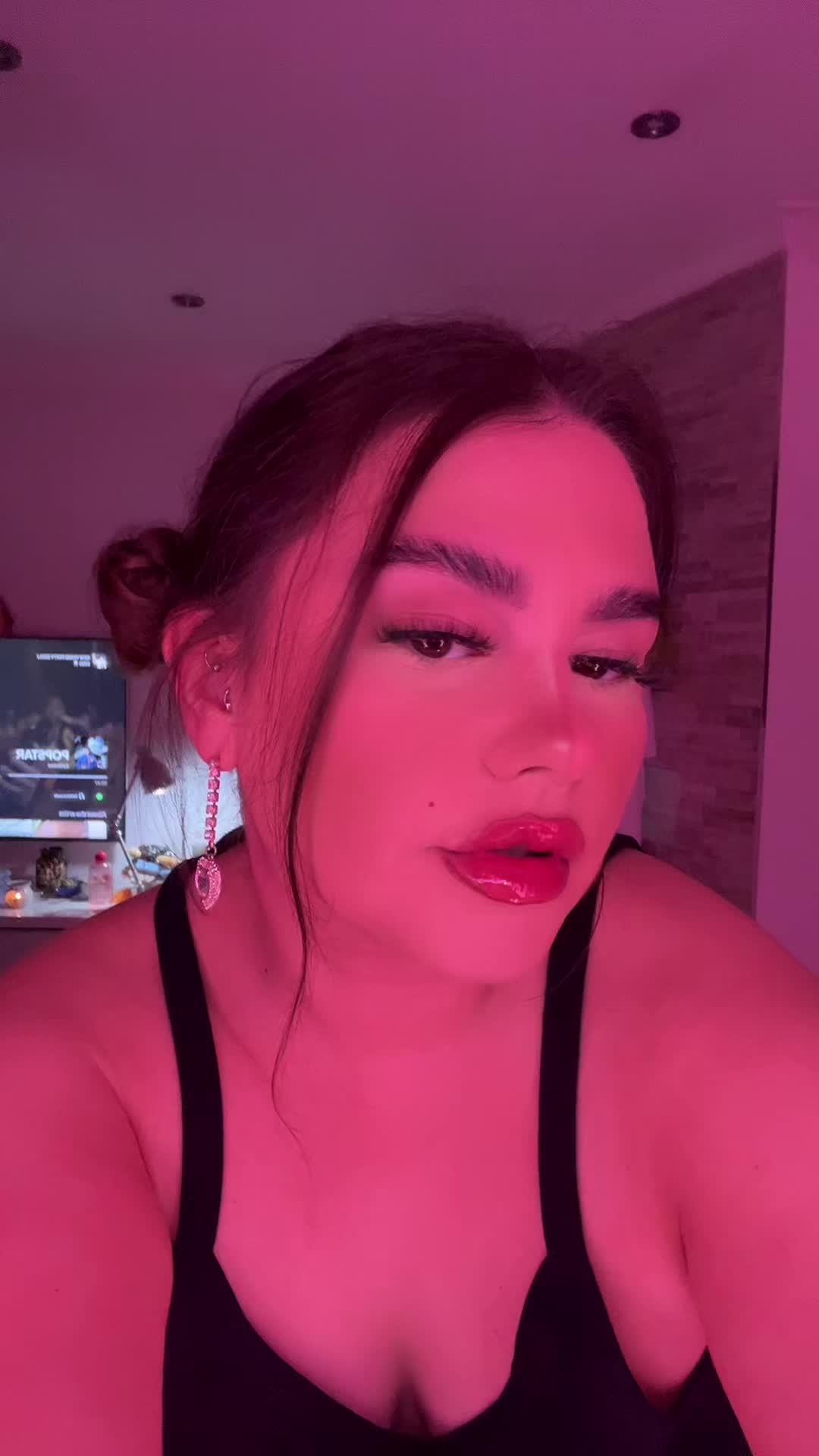 @luanapeach