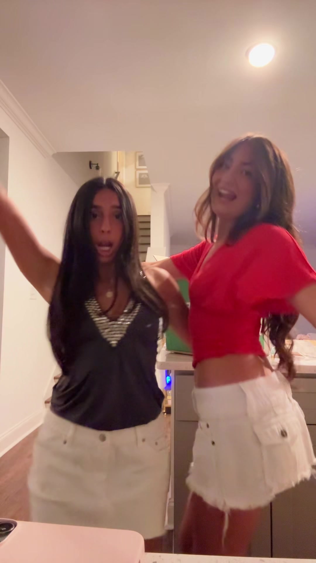 @Gia Gia Gia