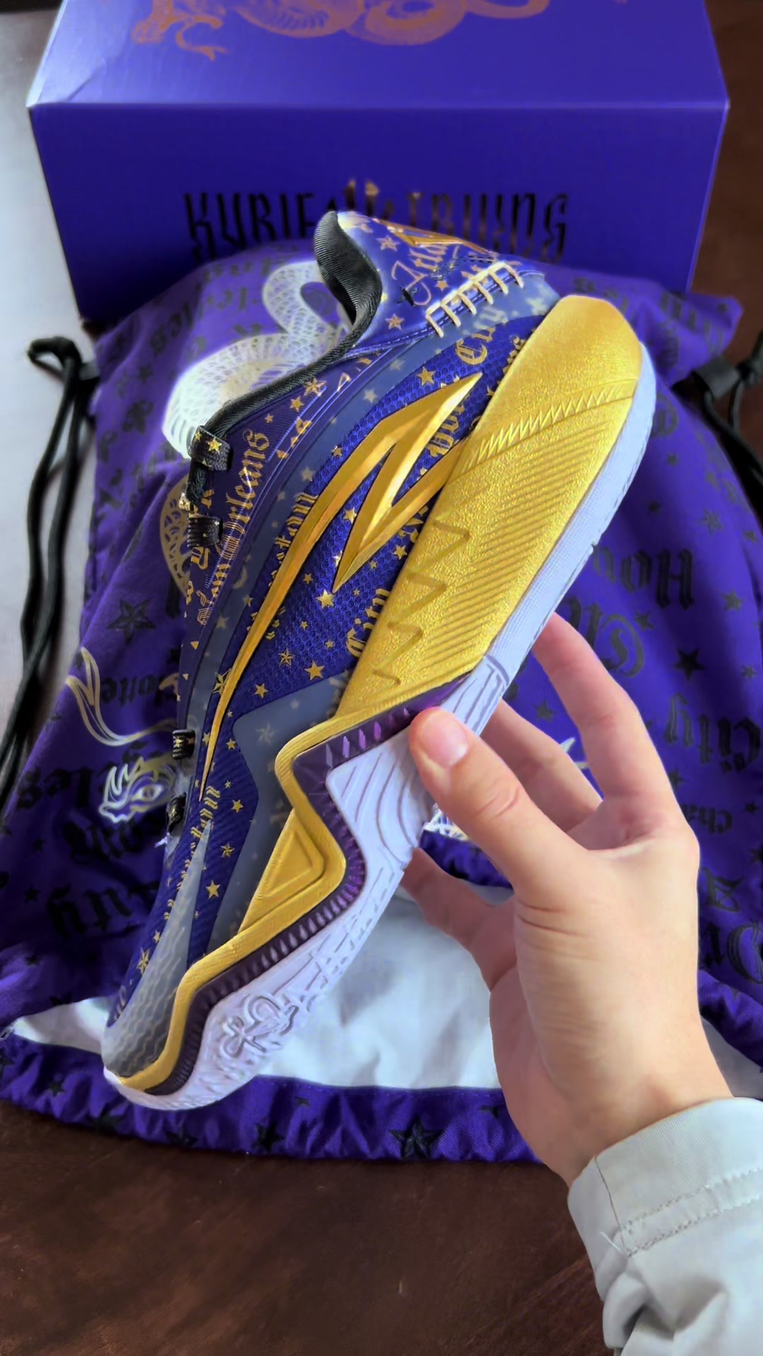 @SneakerNerdsofl