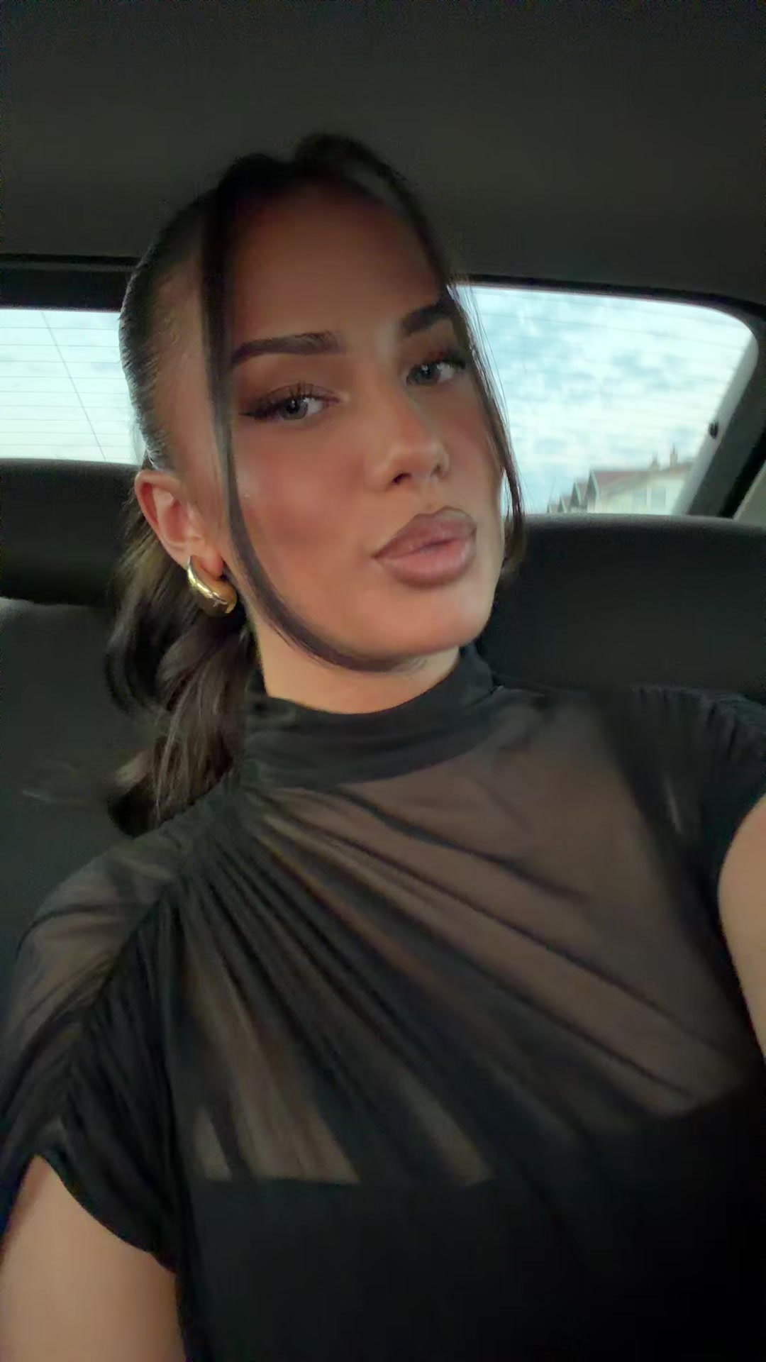 @elina