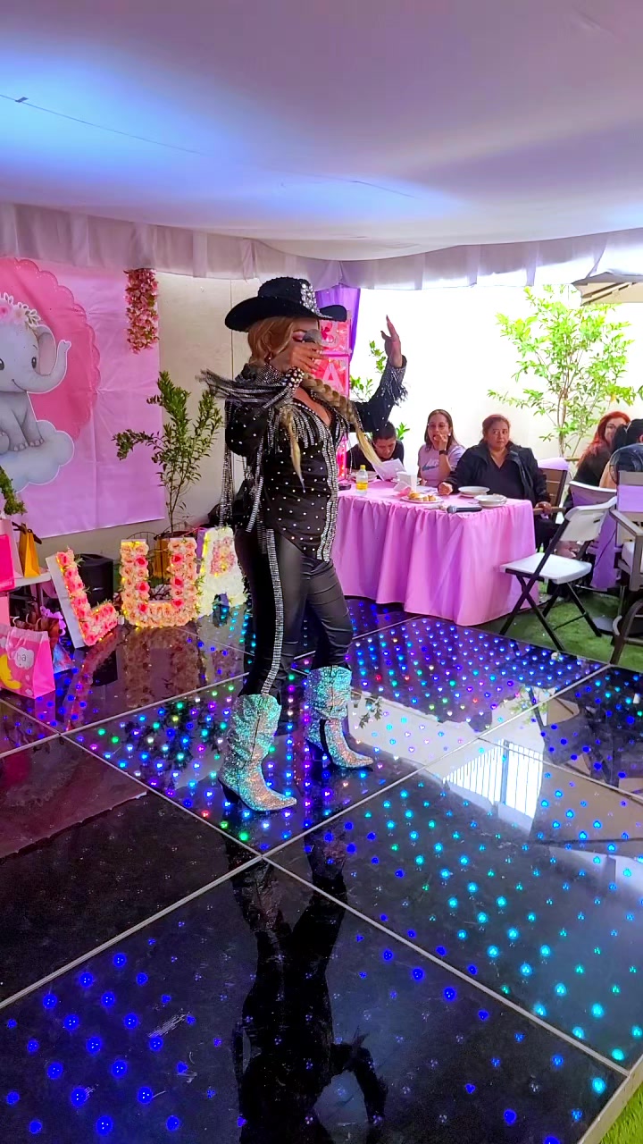 @monica imitadora show ๐ณ๏ธ๐