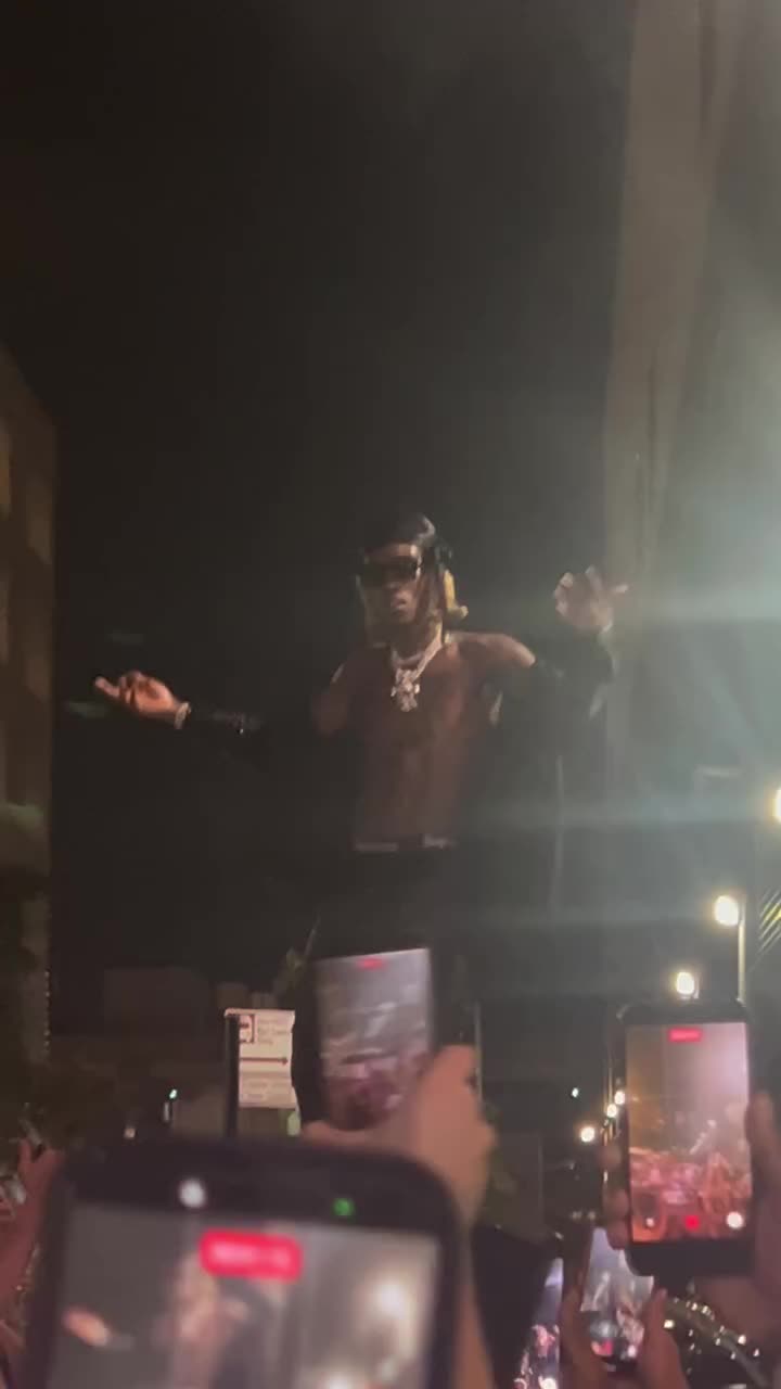 @thisnothimv