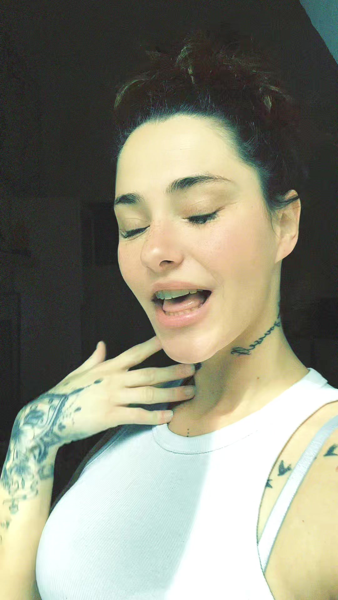 @_chanihoney