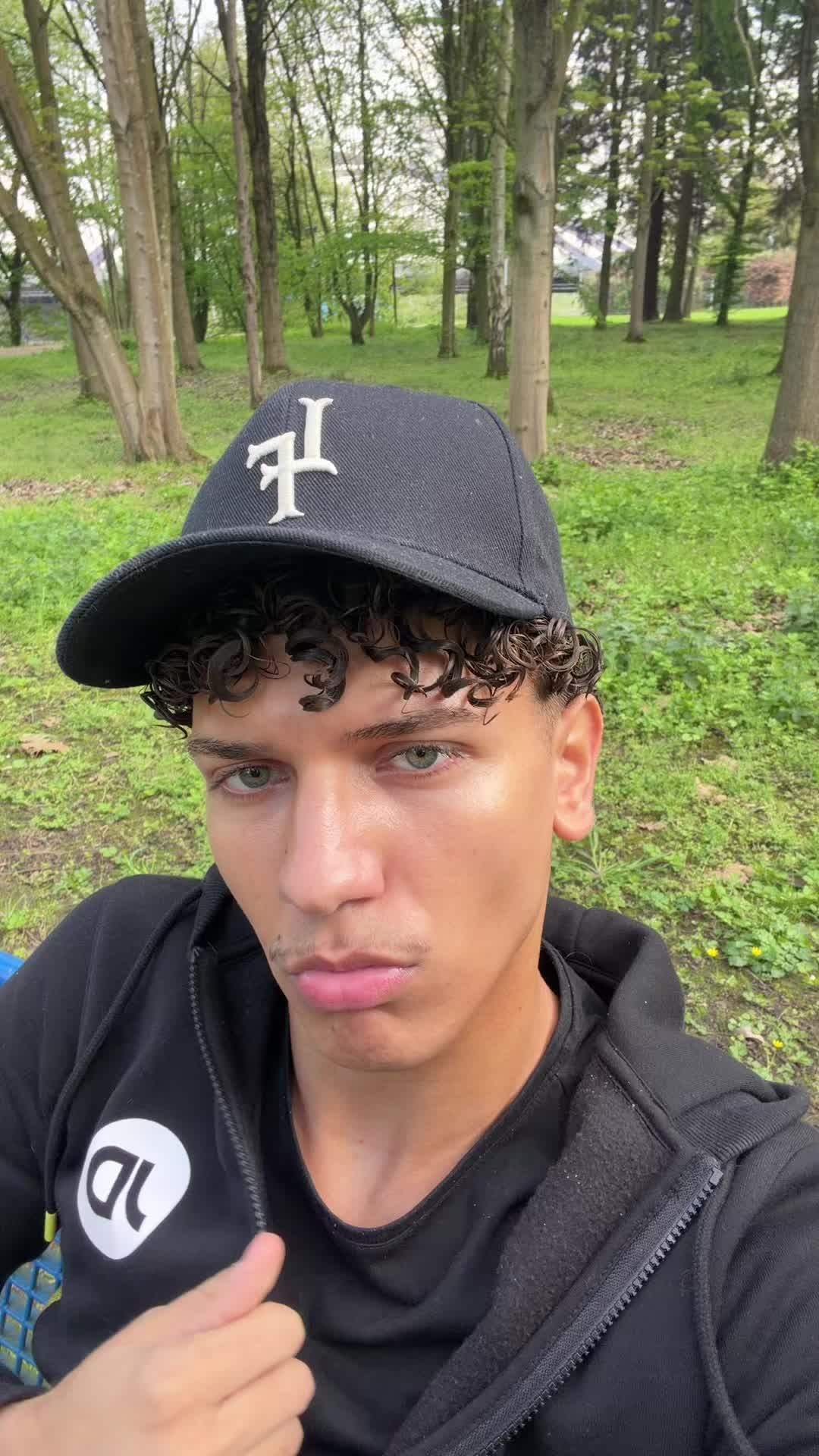 @JJ