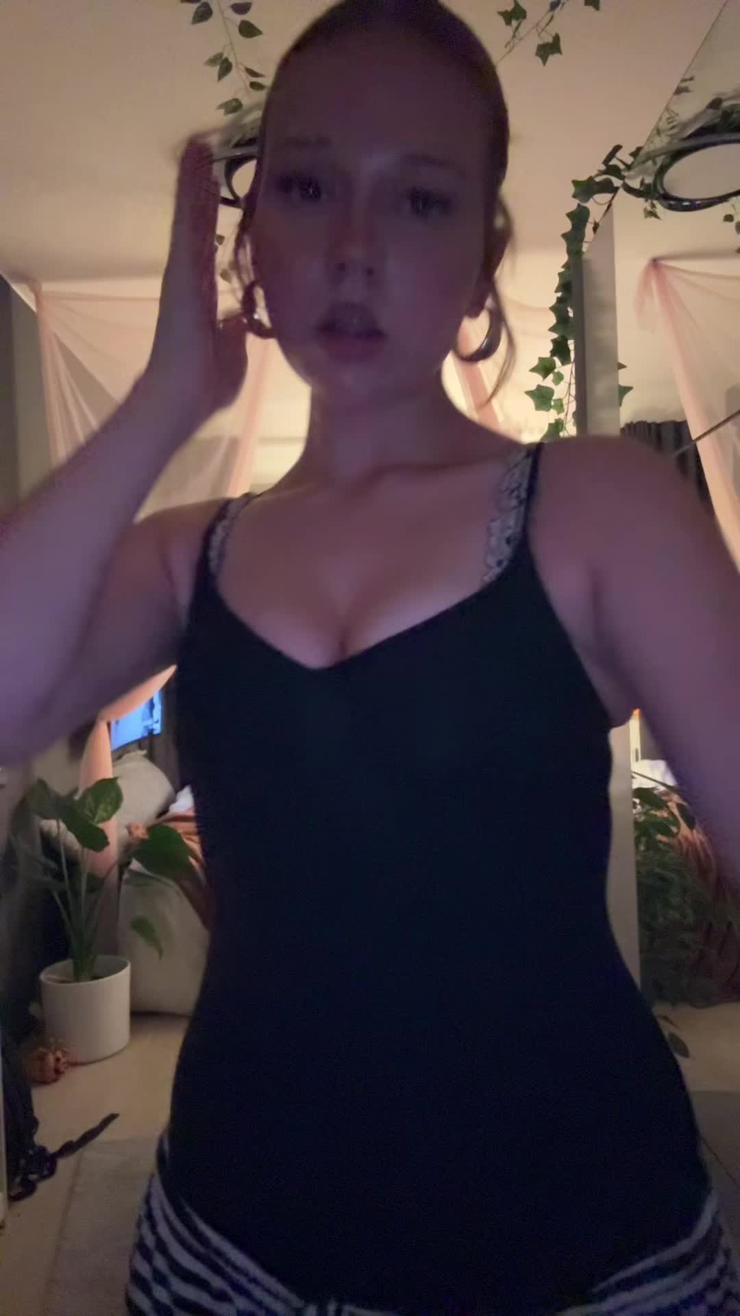 @𝐋𝐞𝐚-𝐞𝐦𝐞𝐥𝐲