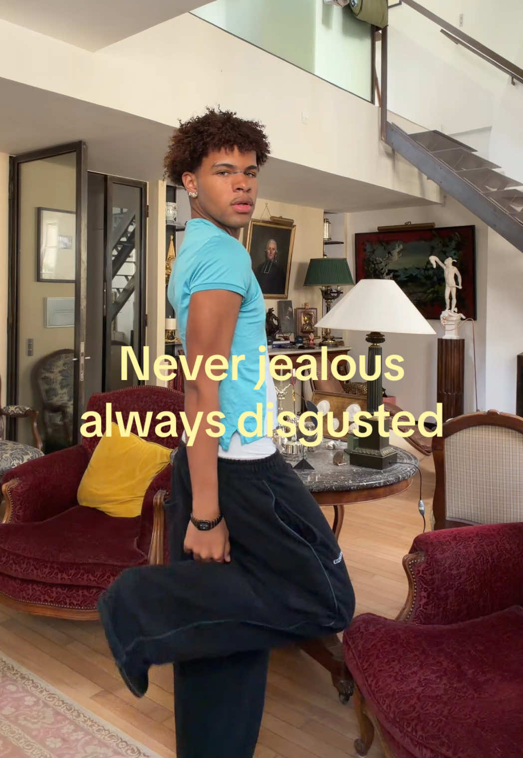 @curtis.vi