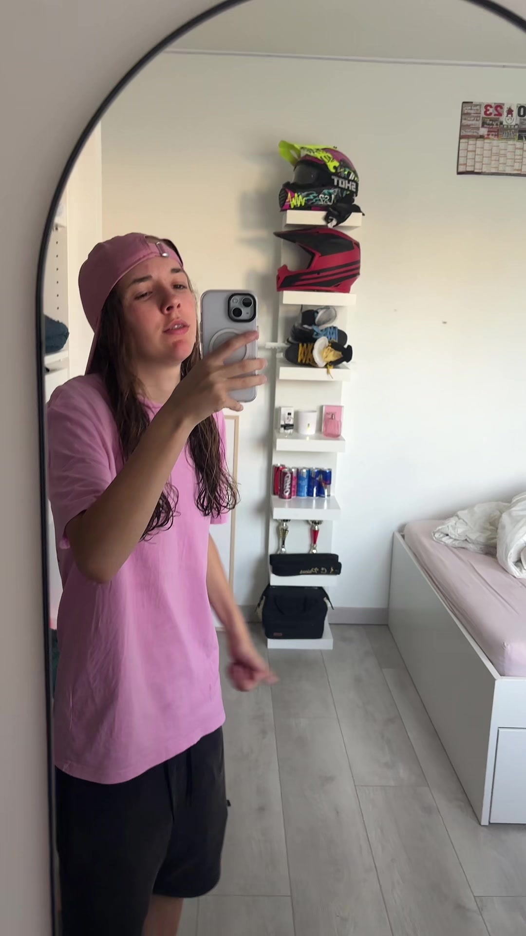 @𝐜𝐥𝟒𝐫𝐚.😶&zwj;🌫️