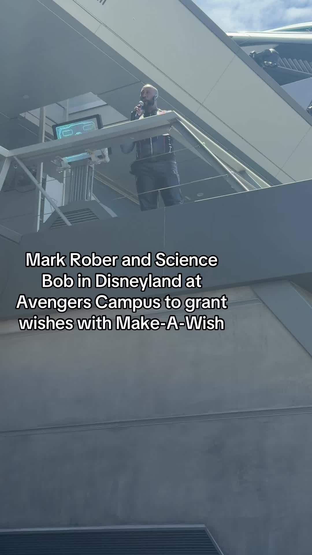 @Mickey Visit: Disney Guide!