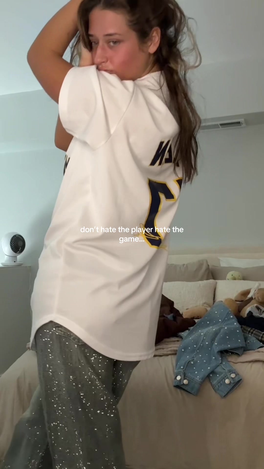 @mo