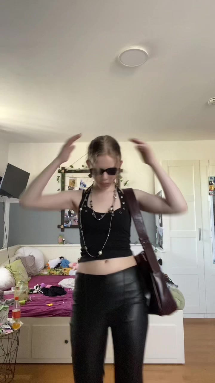 @𝐌𝐚𝐫𝐭𝐡𝐚