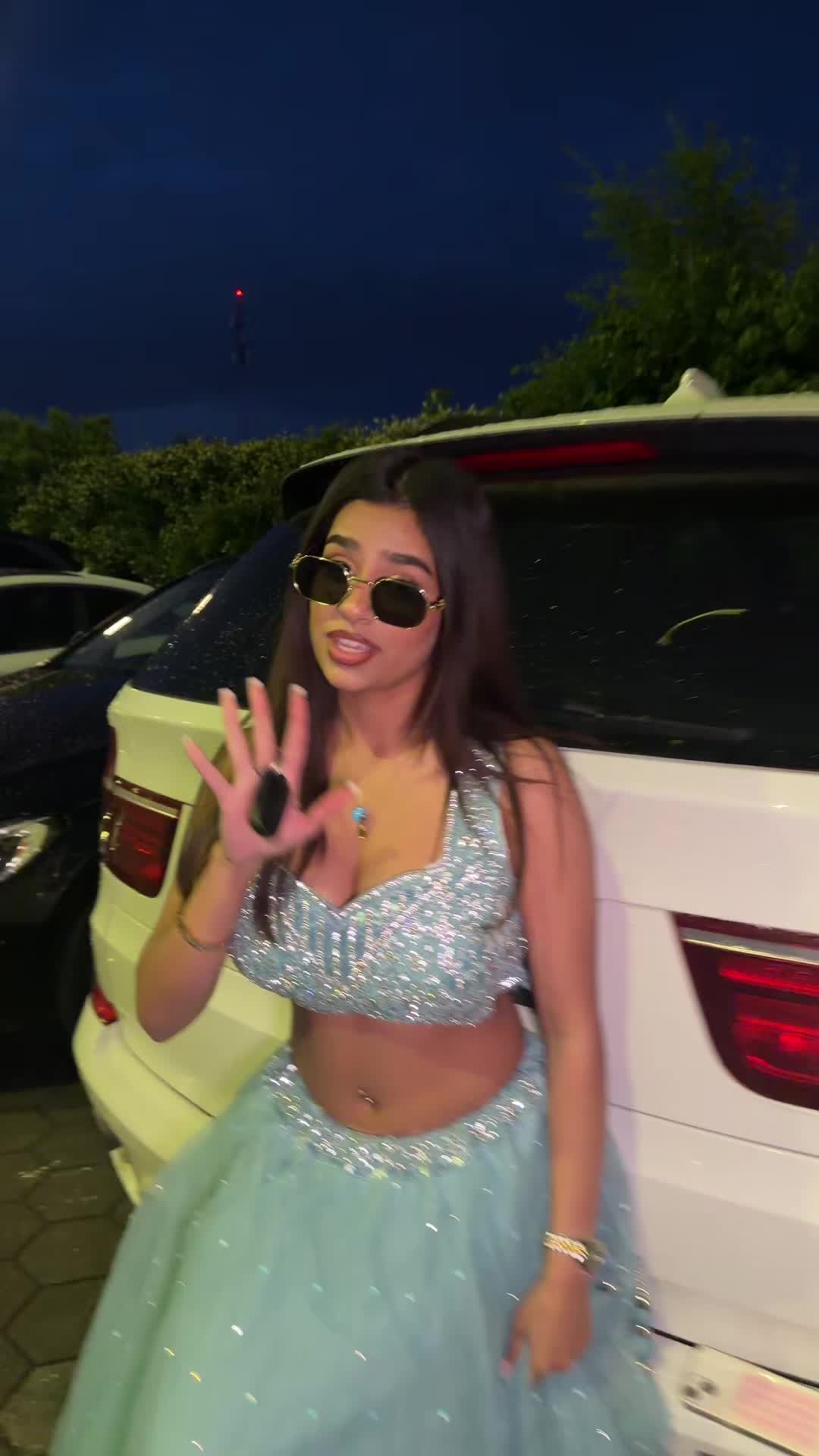 @𝓬𝓮𝓵𝓲𝓷𝓸𝓼𝓱𝓱