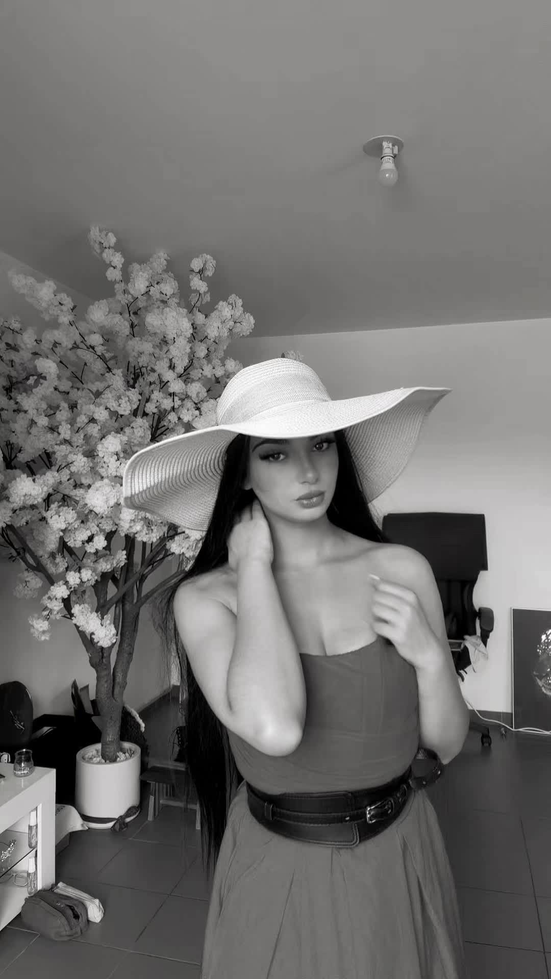 @Madame C&oelig;ur Noir. 🖤