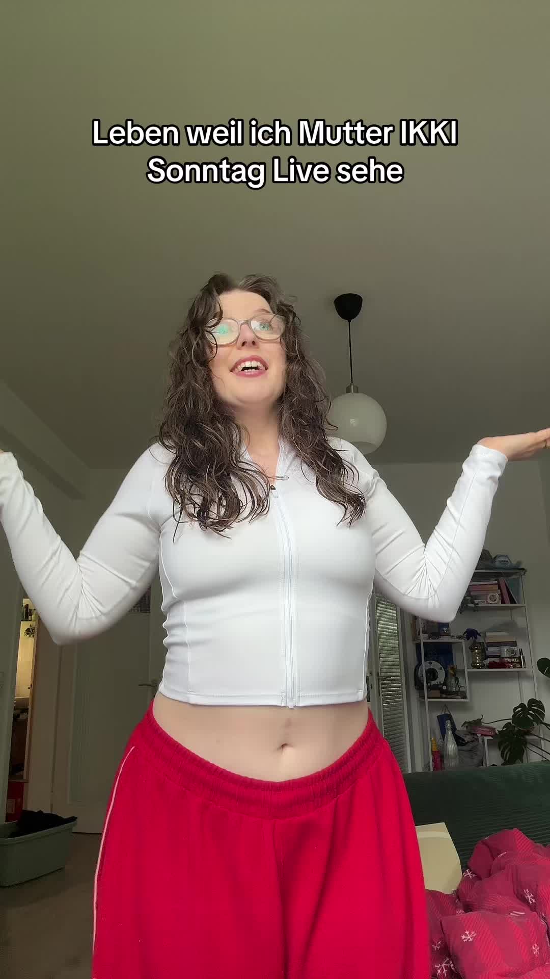 @Kira Angela 🩰