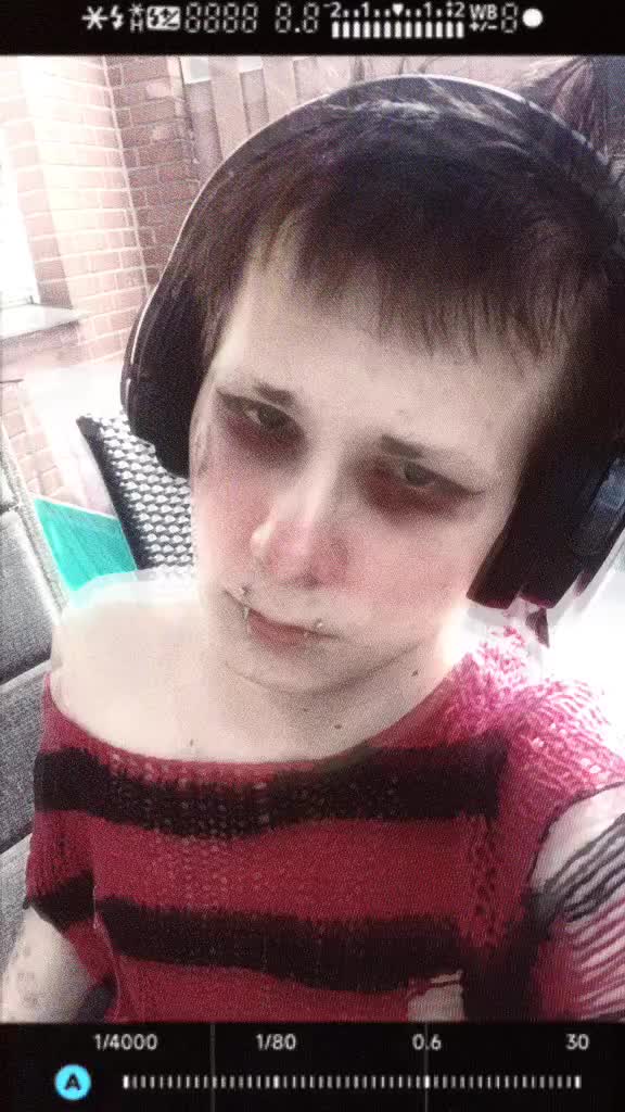 @⛧little goth bat hannah⛧
