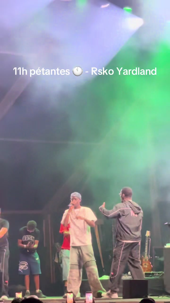 @YA PAS 2 🚫2️⃣