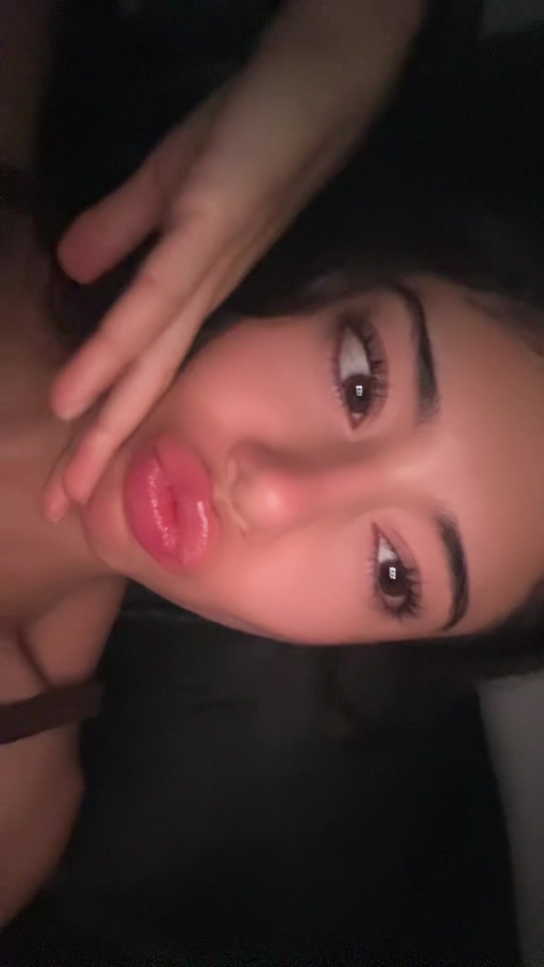 @Hun