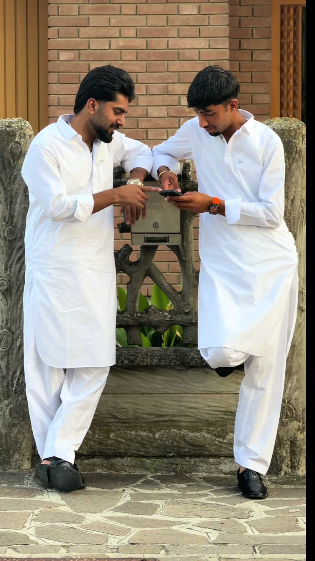 @ARبAAZ 🤍🌏