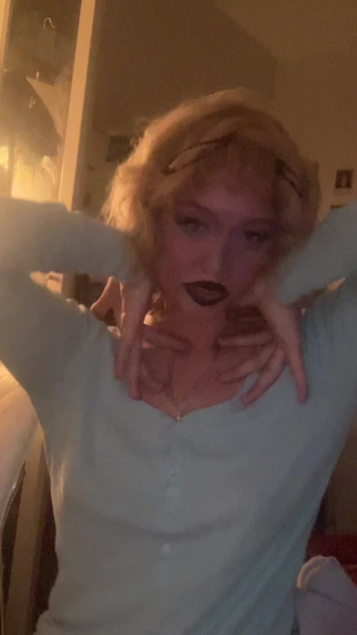 @EllaTheAngel