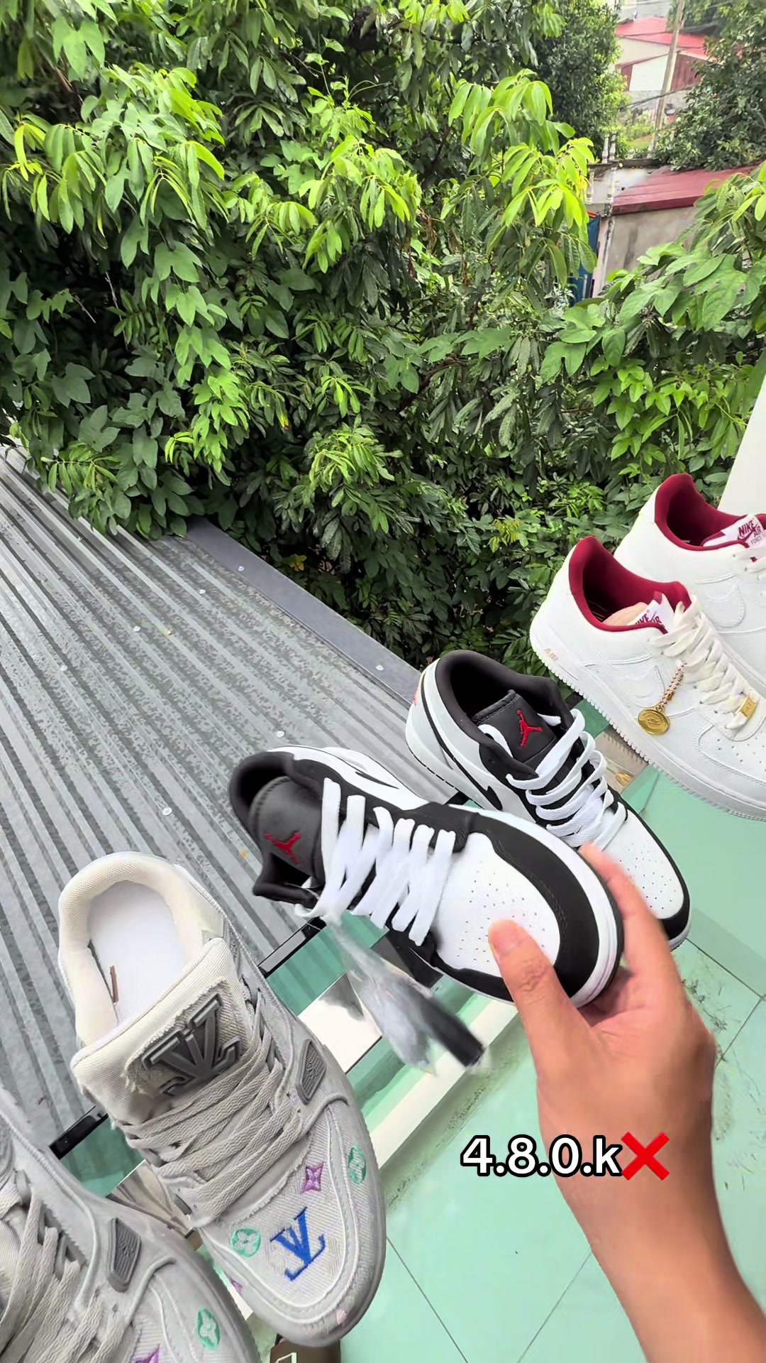 @SneakerLuxury19