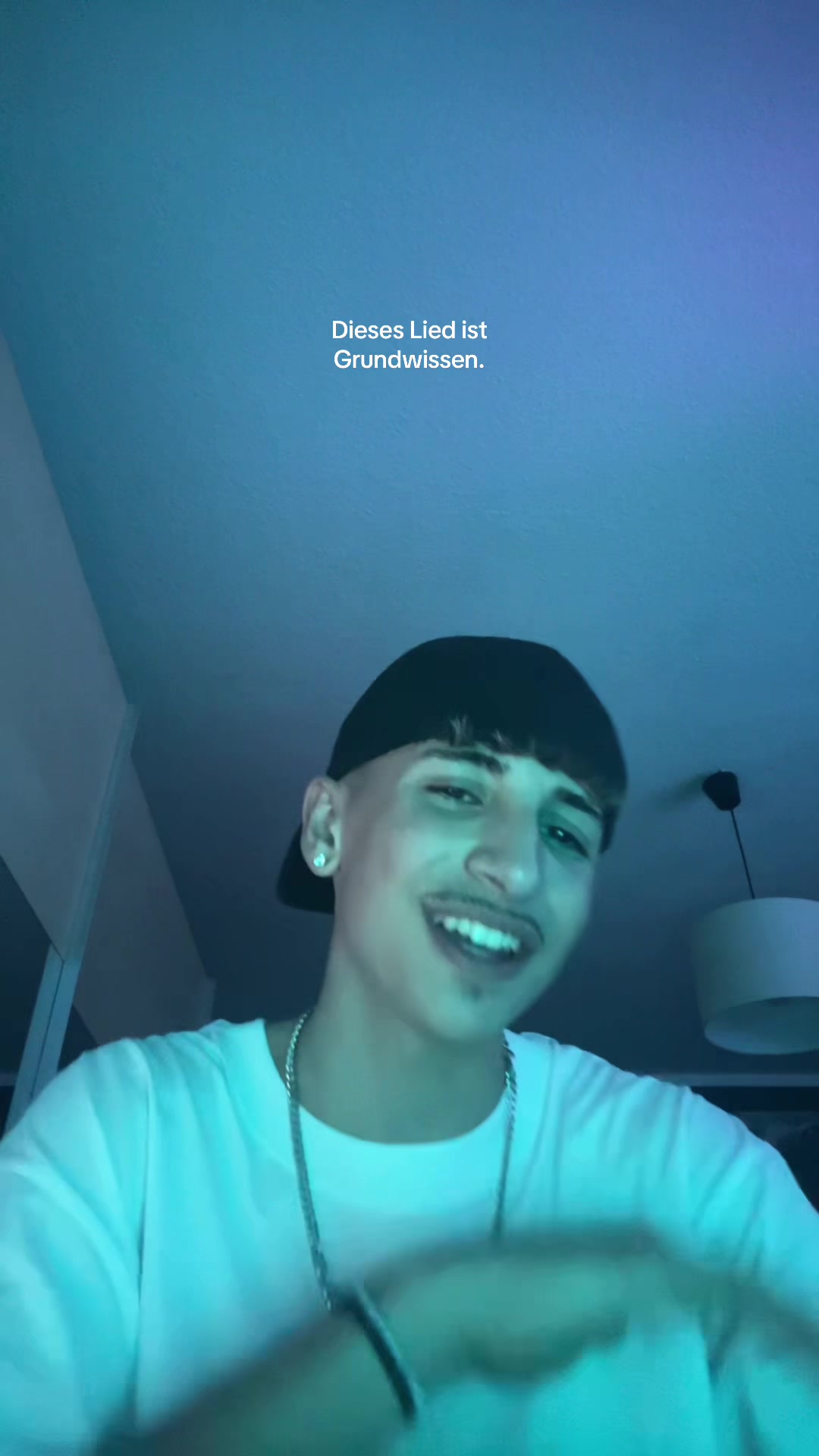 @𝐓𝐔𝐍𝐒𝐈💫