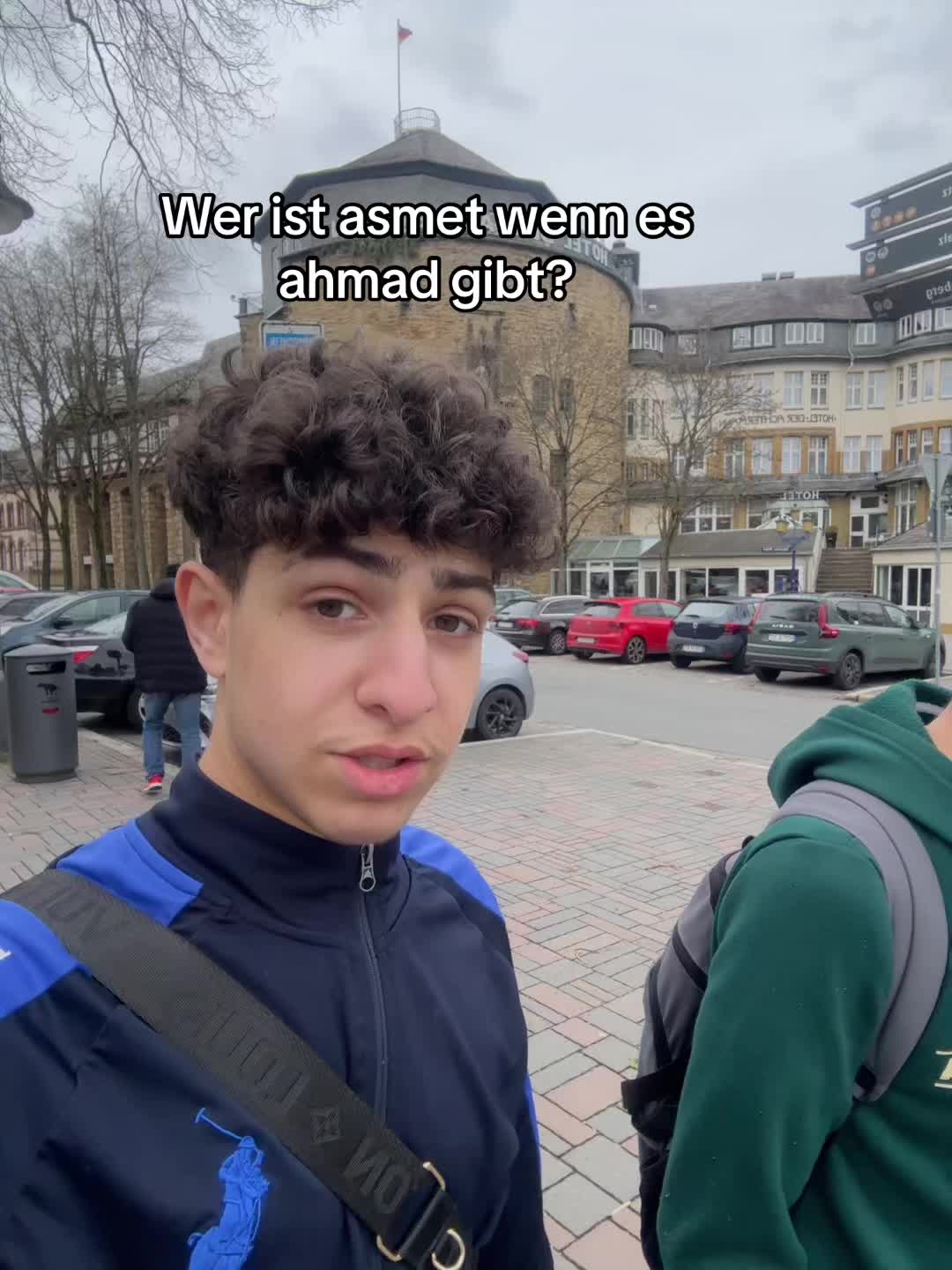 @🥥
