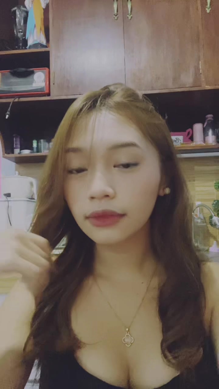 @𝒻𝓁𝑜𝓇 💘