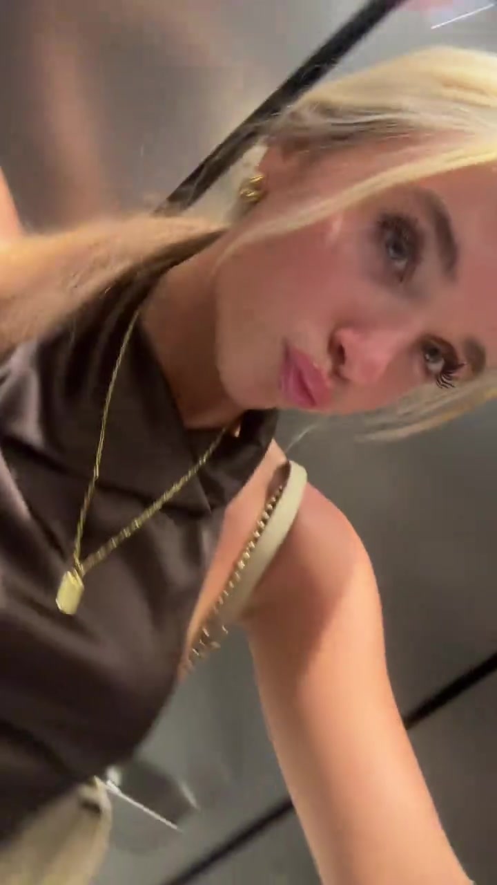 @thatblondandbrunete