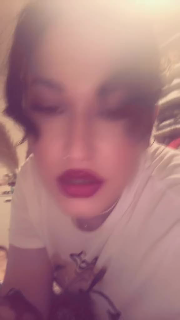 @Eleni &hearts;️ Laura